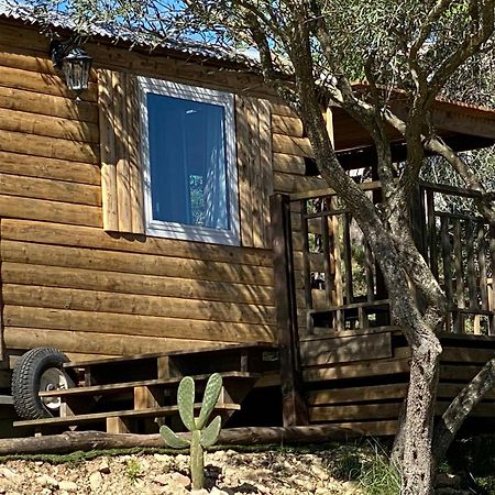 Camping Les Amandiers Castelnau-de-Guers Kültér fotó