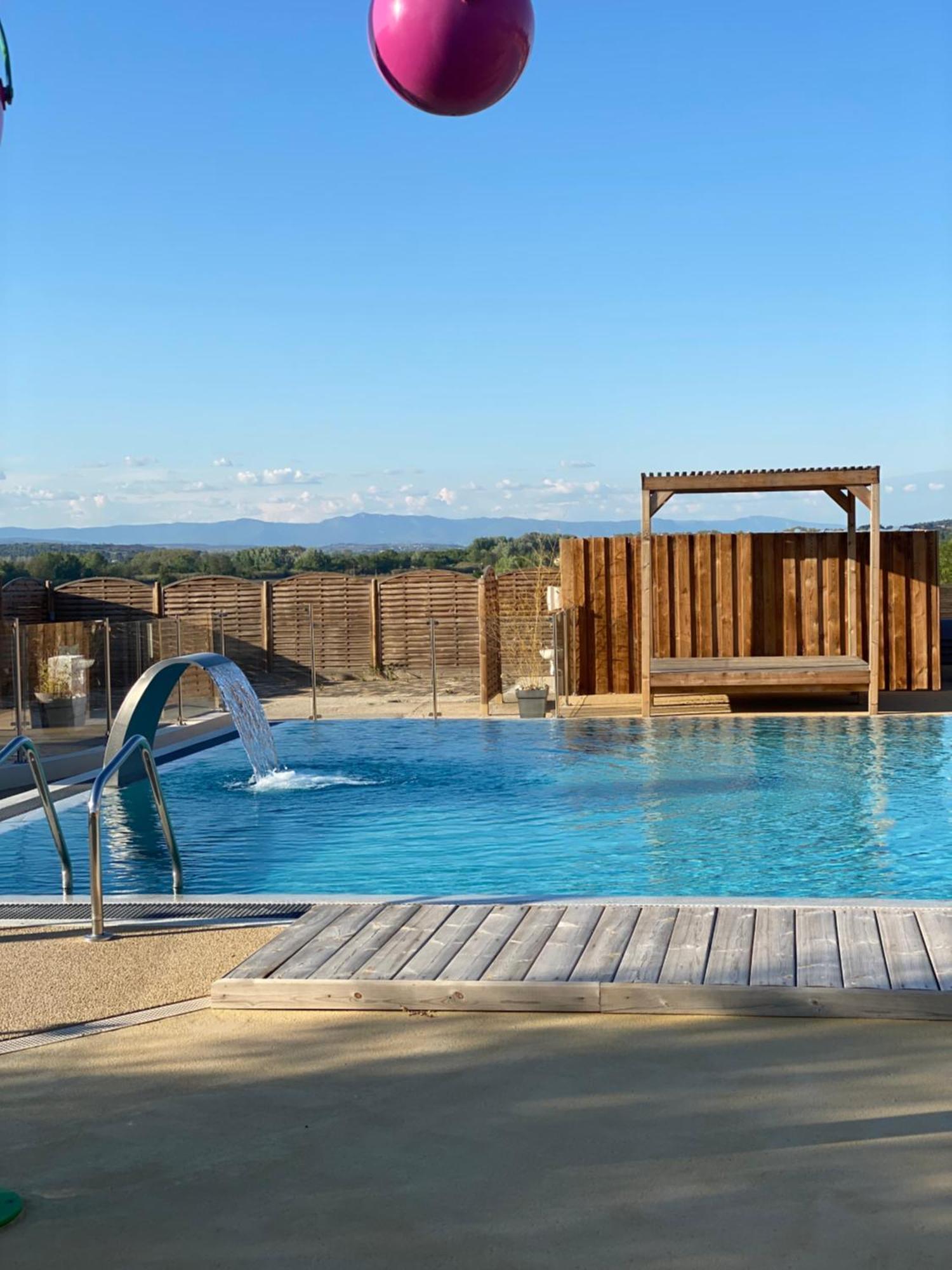 Camping Les Amandiers Castelnau-de-Guers Kültér fotó